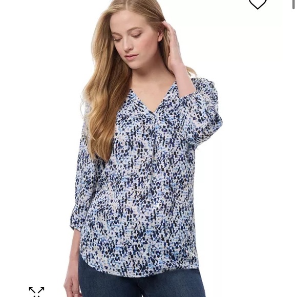 Jones New York
Women's Printed Pleated V-Neck Tunic - Picture 1 of 4